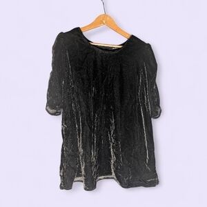 Torrid Black Crushed Velvet Top – Size 2